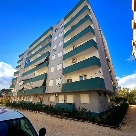 Apartment Azure Sands Golem *