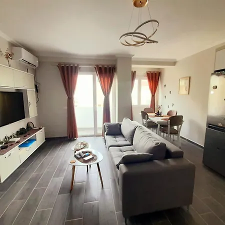 Azure Sands Daire Golem (Tirana)