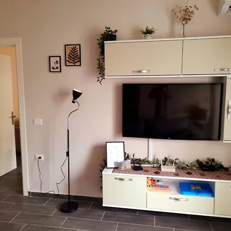 Azure Sands Golem (Tirana)